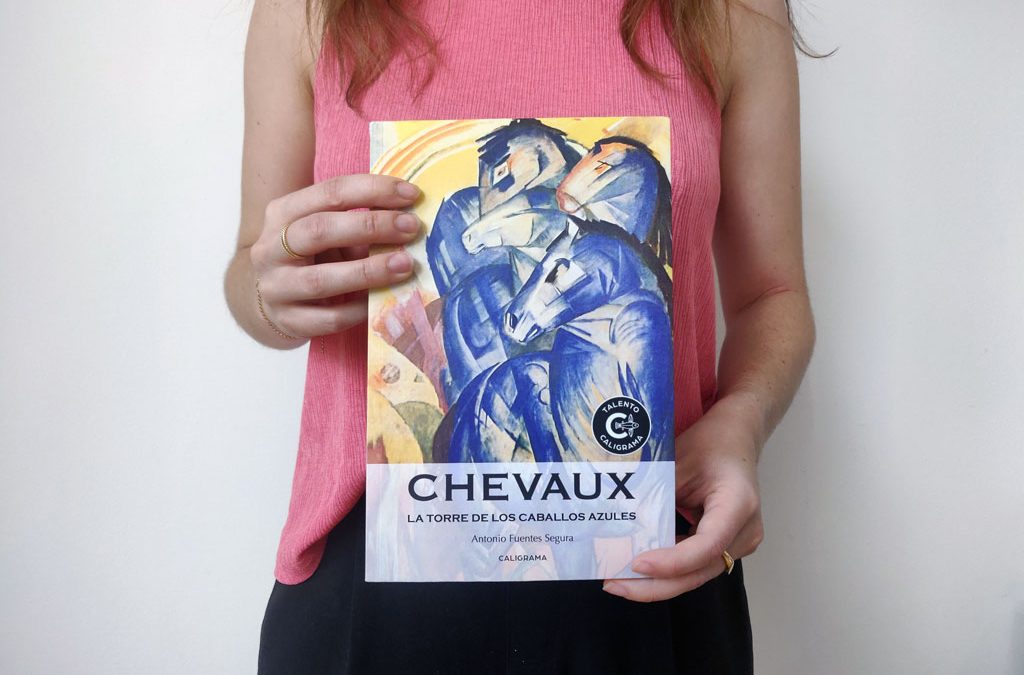 Leyendo «Chevaux, la torre de los caballos azules»